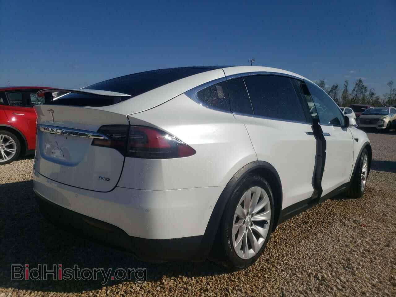 2017 TESLA MODEL X - VIN: 5YJXCBE25HF034606 - Photo 4