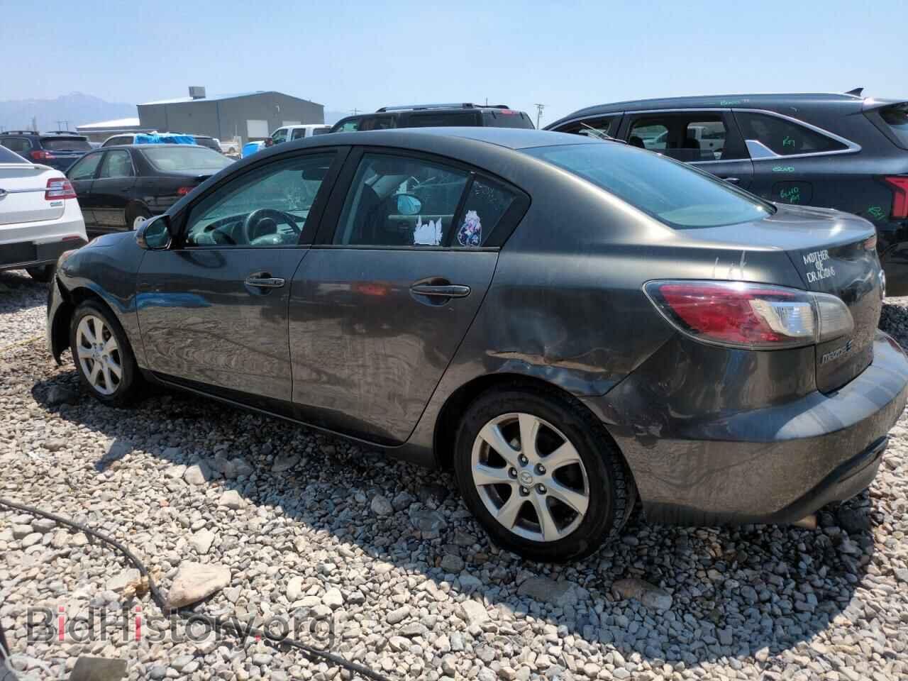 2011 MAZDA 3 - VIN: JM1BL1VF1B1447839 - Фото 2
