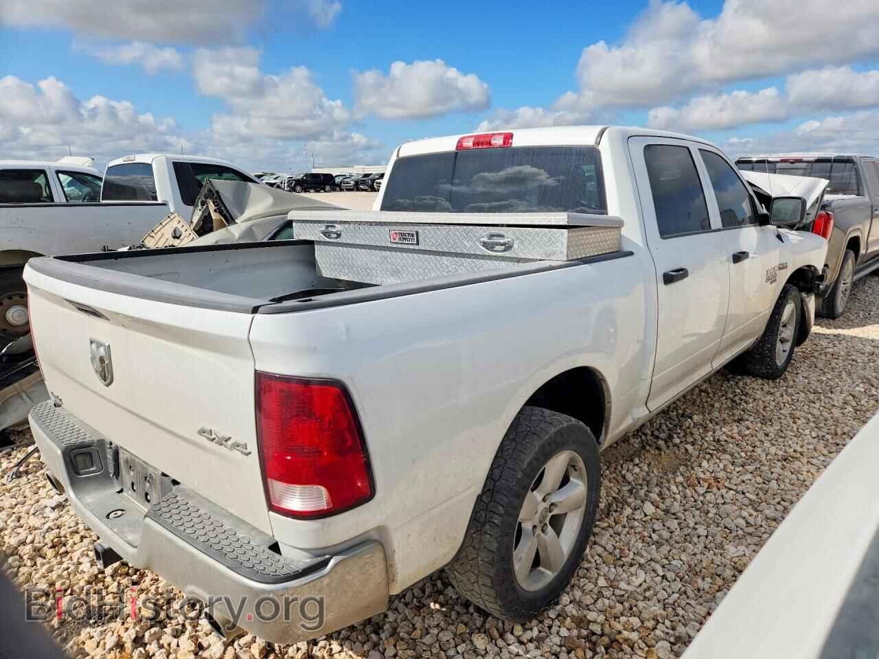 2021 RAM 1500 - VIN: 3C6RR7KT4MG711397 - Photo 3