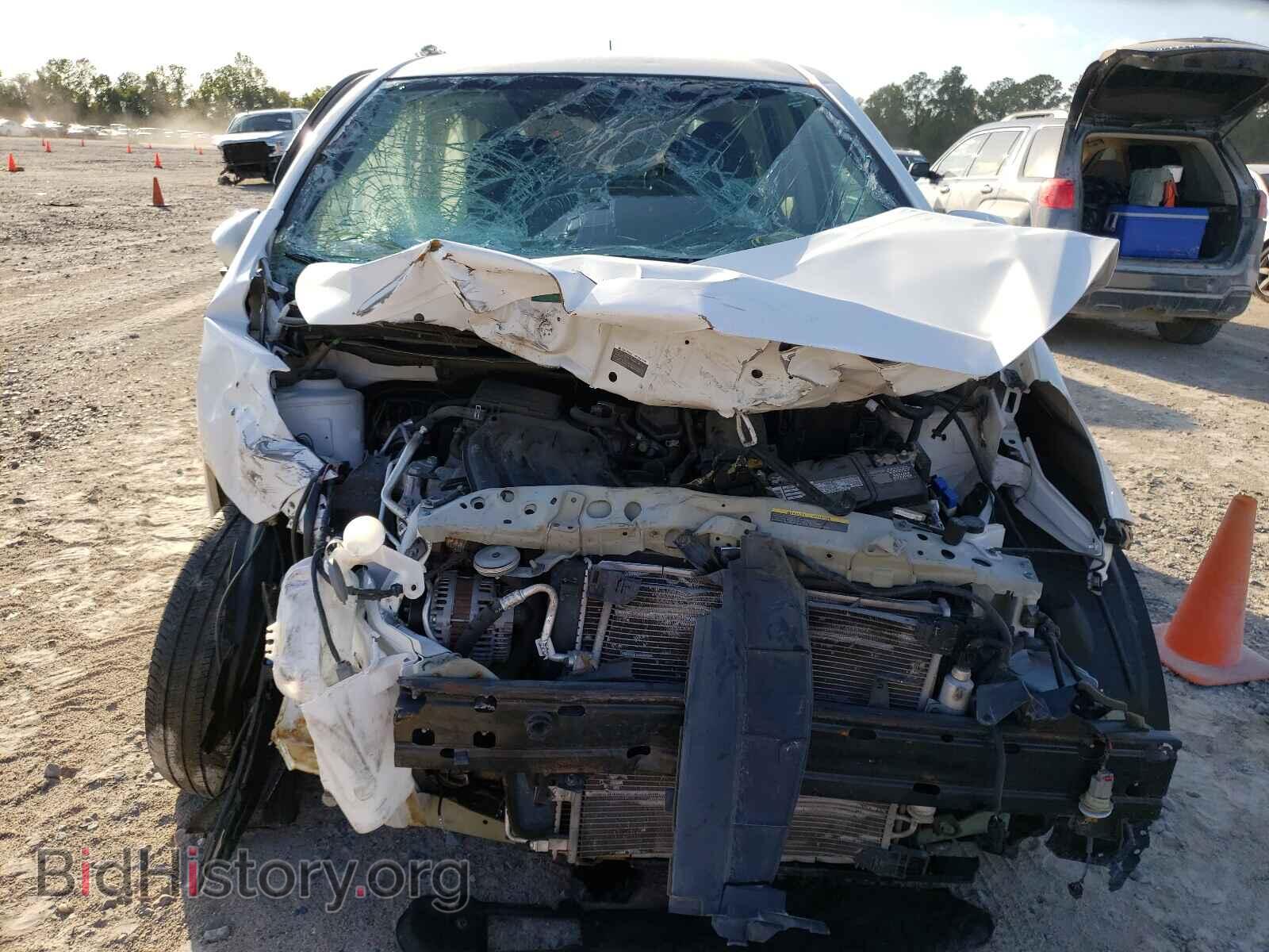 2018 NISSAN VERSA - VIN: 3N1CE2CP0JL354031 - Фото 9