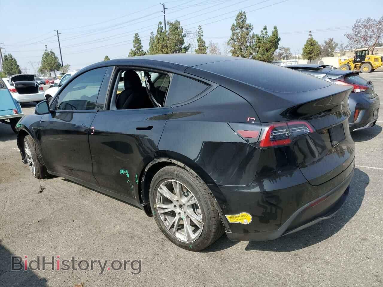 2021 TESLA MODEL Y - VIN: 5YJYGDEE7MF232421 - Фото 2