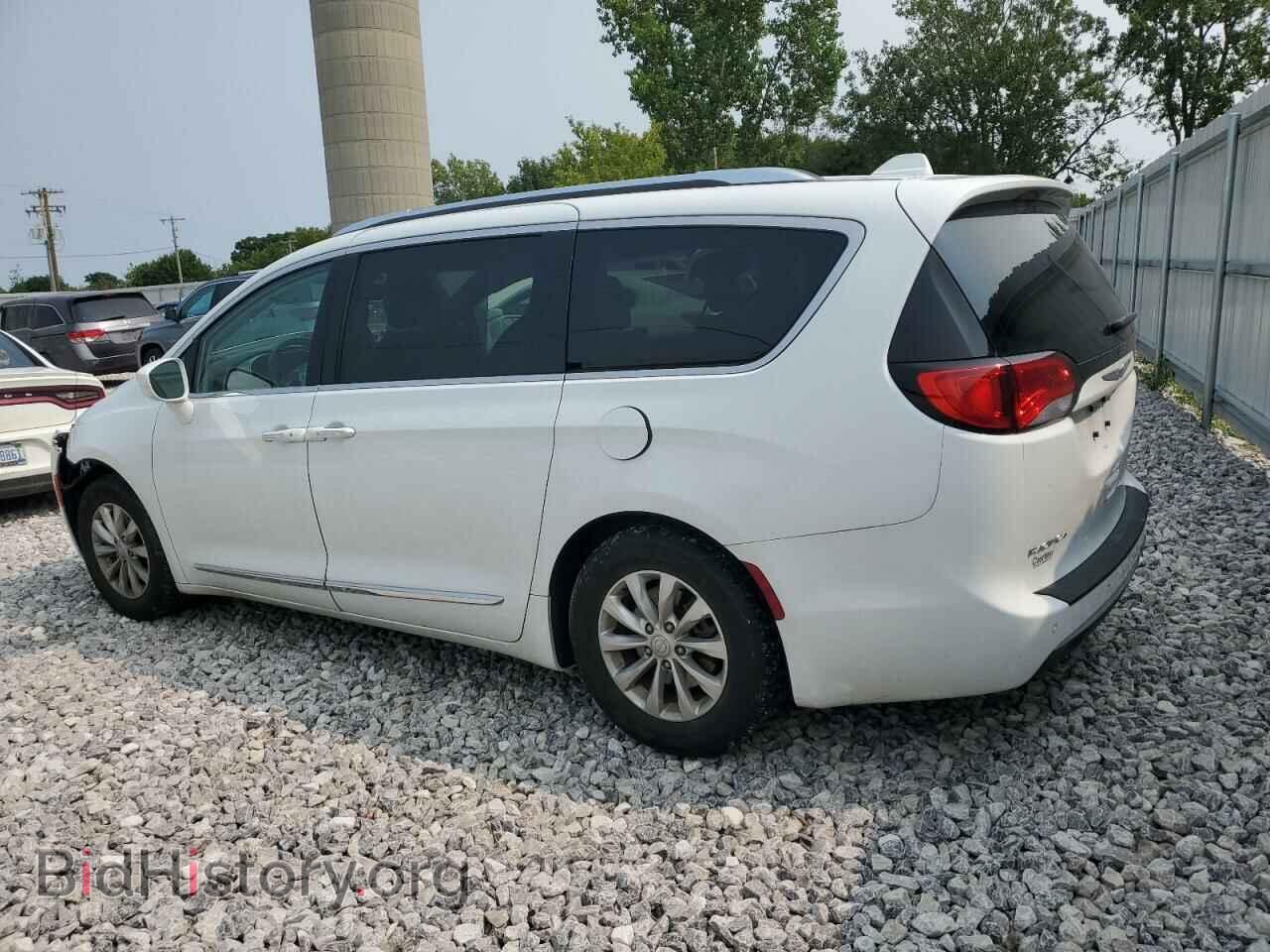 2018 CHRYSLER PACIFICA - VIN: 2C4RC1BG1JR155386 - Фото 2