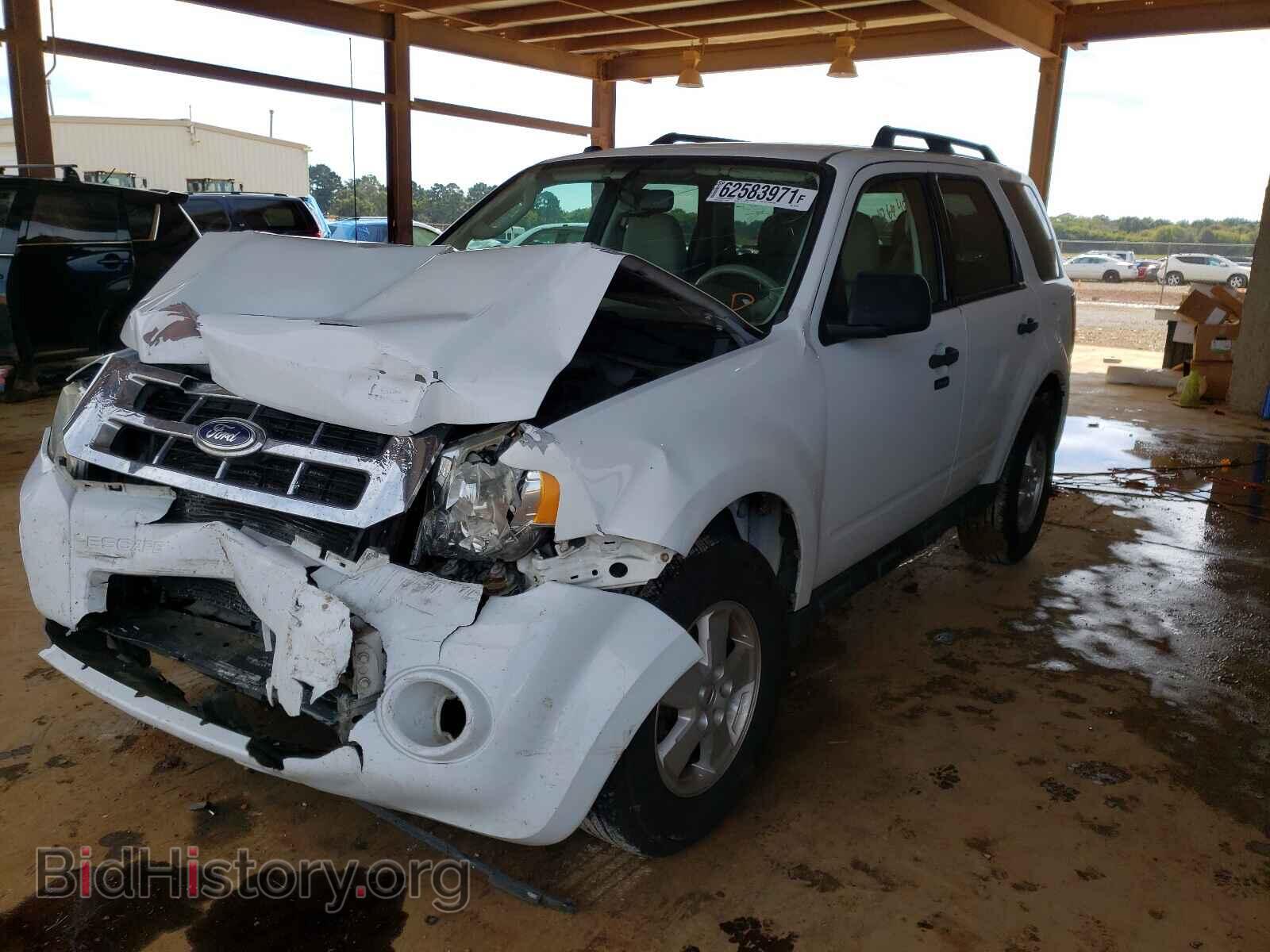 2011 FORD ESCAPE - VIN: 1FMCU0D7XBKB41184 - Фото 2