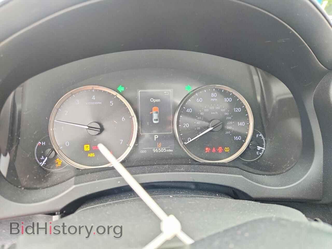 2018 LEXUS IS - VIN: JTHBA1D29J5069053 - Photo 9