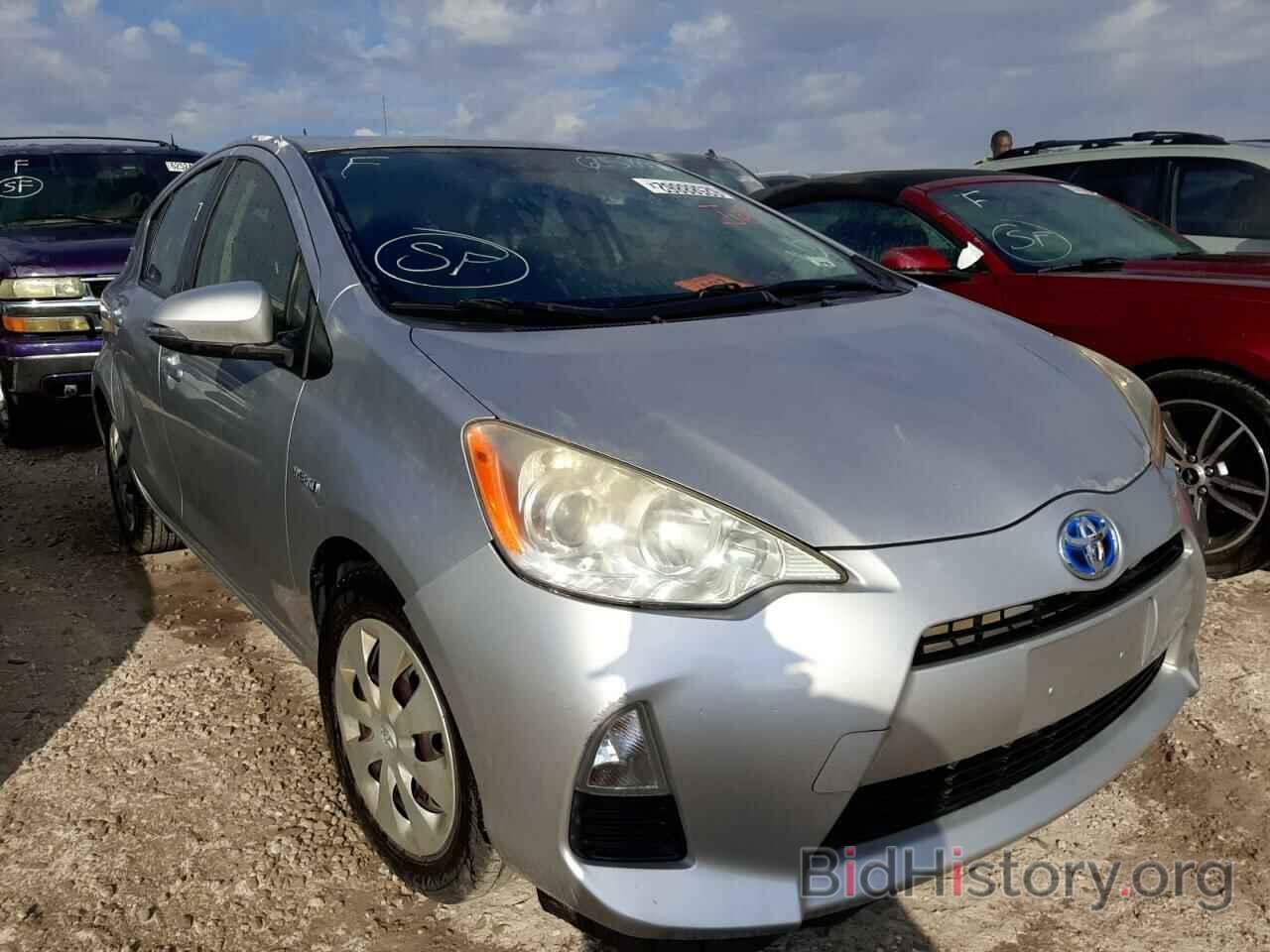 Фотография JTDKDTB39D1529677 - TOYOTA PRIUS 2013