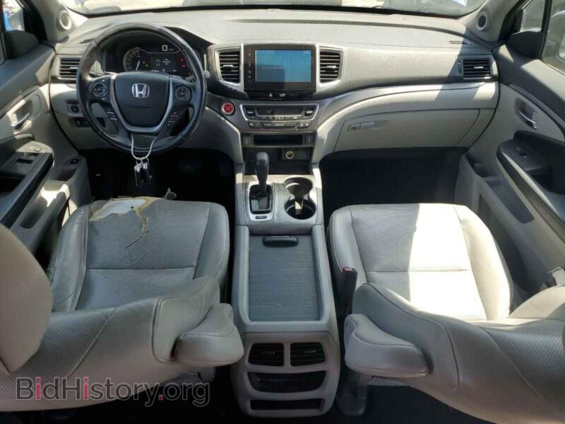 2017 Honda RIDGELINE (VIN 5FPYK2F67HB003227) — photo 8 of 12