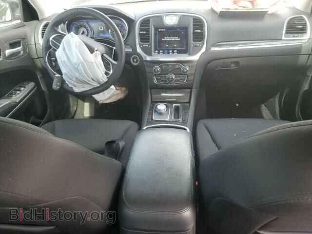 2020 CHRYSLER 300 - VIN: 2C3CCAAG9LH239122 - Фото 8