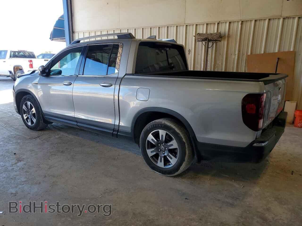 2019 HONDA RIDGELINE - VIN: 5FPYK2F62KB005040 - Photo 2