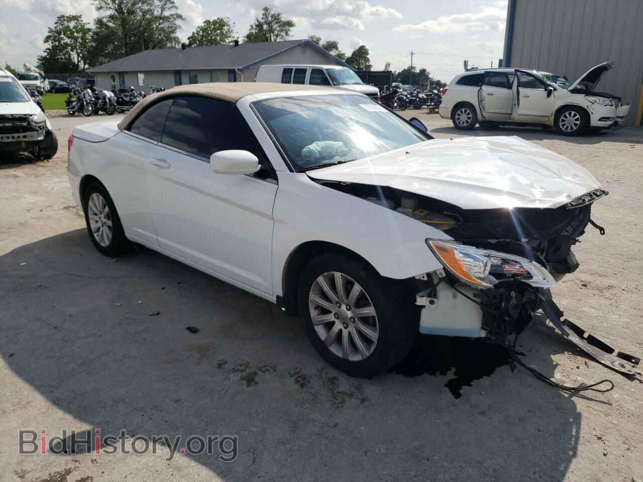 2013 CHRYSLER 200 - VIN: 1C3BCBEB0DN511453 - Фото 4