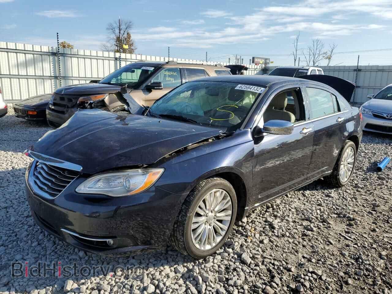 2011 CHRYSLER 200 - VIN: 1C3BC2FG8BN545101 - Photo 2
