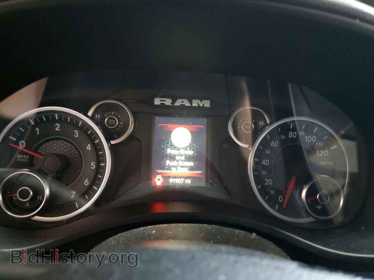 2019 RAM 1500 - VIN: 1C6SRFBT9KN646482 - Фото 9