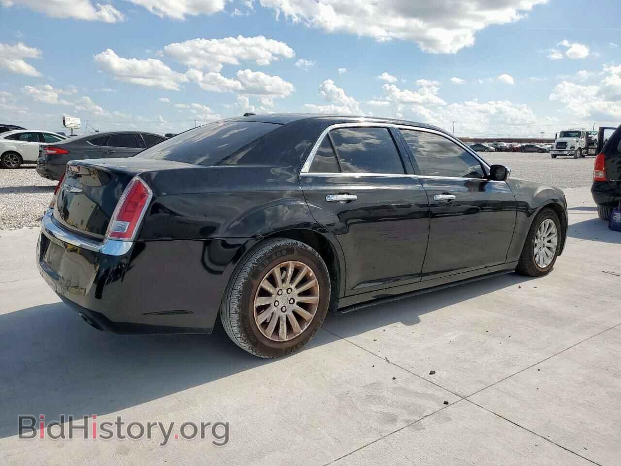 2011 CHRYSLER 300 - VIN: 2C3CA6CT2BH598744 - Photo 3