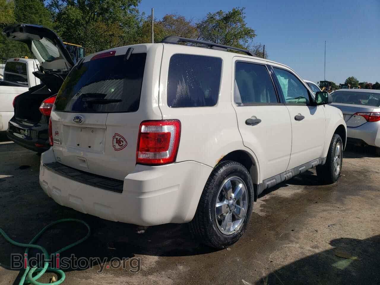 2011 FORD ESCAPE - VIN: 1FMCU0D79BKA03653 - Фото 4