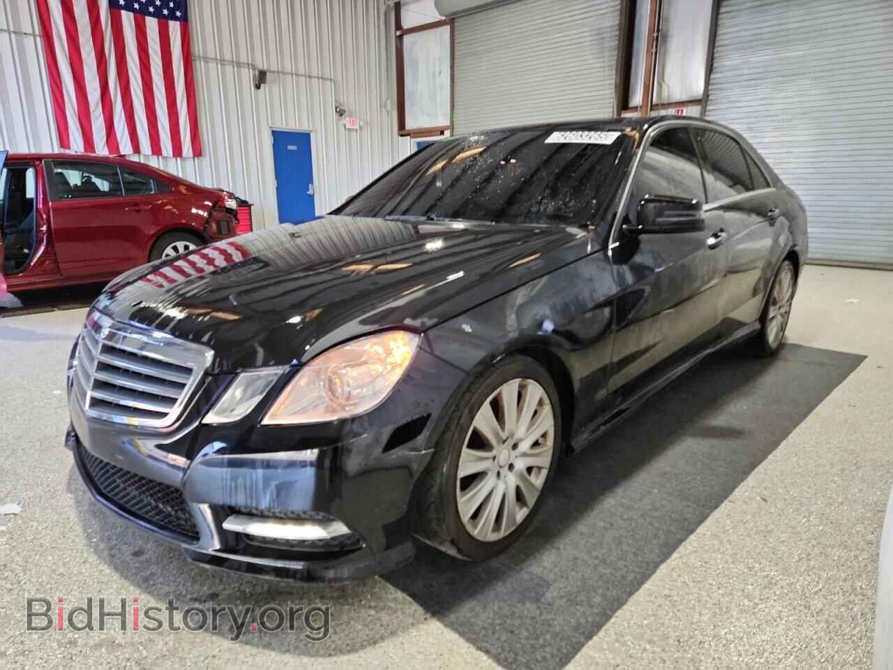 Photo WDDHF8JB7DA689587 - MERCEDES-BENZ E-CLASS 2013