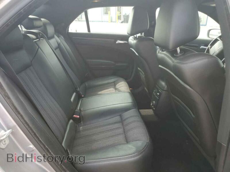 2013 Chrysler 300 (VIN 2C3CCAGG5DH591171) — photo 10 of 12
