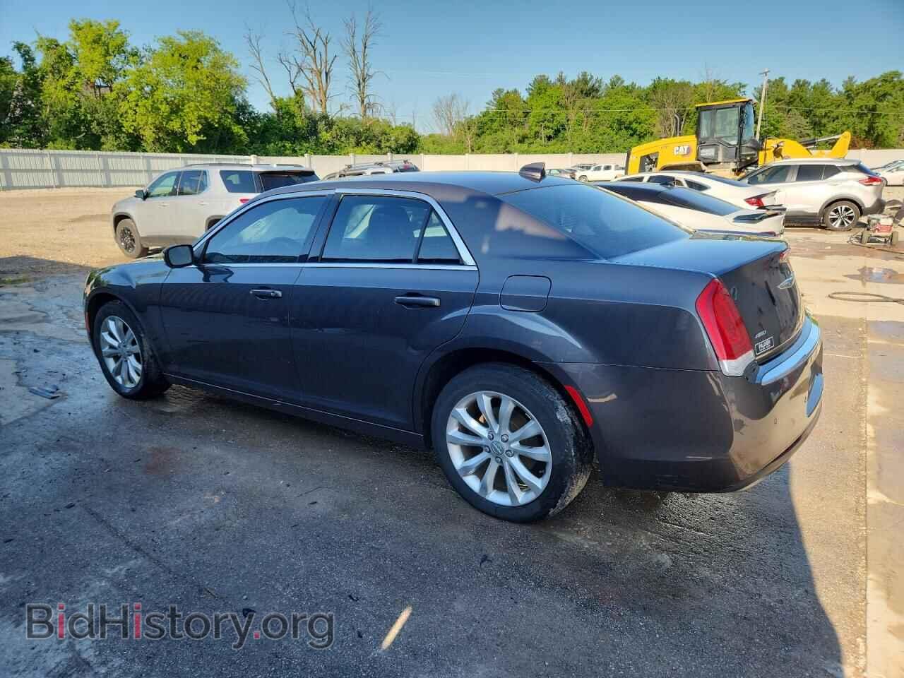 2015 CHRYSLER 300 - VIN: 2C3CCARG2FH883022 - Фото 2