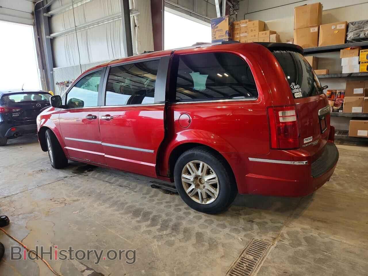 2008 CHRYSLER MINIVAN - VIN: 2A8HR64X98R134812 - Фото 2