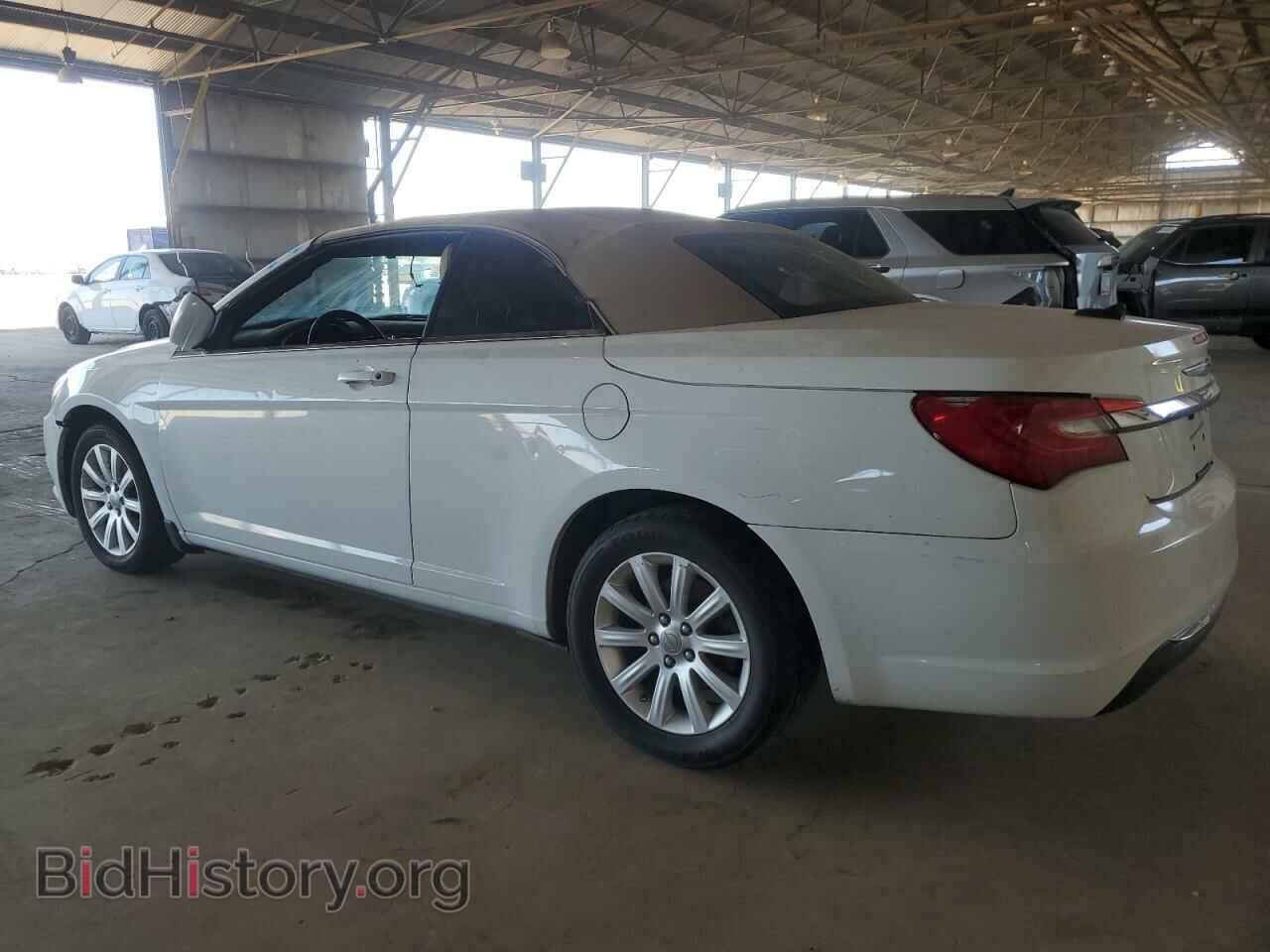 2014 CHRYSLER 200 - VIN: 1C3BCBEB3EN159616 - Фото 2