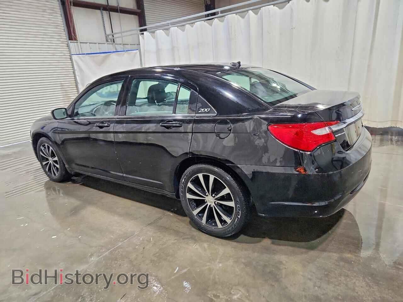2013 CHRYSLER 200 - VIN: 1C3CCBBB6DN651290 - Photo 2