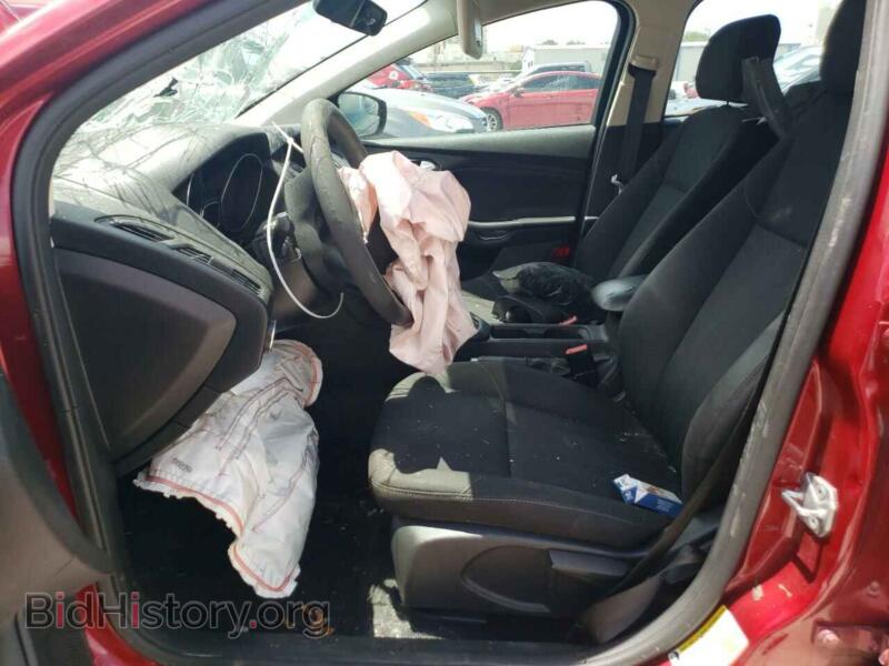 2017 Ford FOCUS (VIN 1FADP3K29HL343127) — photo 7 of 12