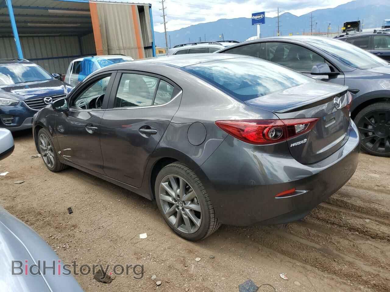 2018 MAZDA 3 - VIN: 3MZBN1V39JM204858 - Фото 2