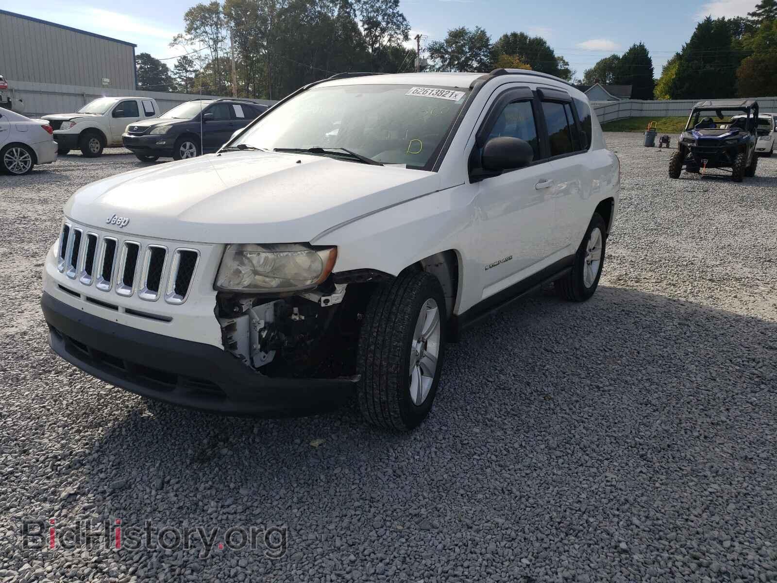 2012 JEEP COMPASS - VIN: 1C4NJDEB2CD689928 - Photo 2