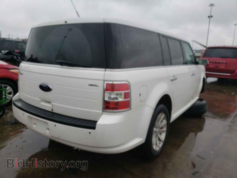 2011 Ford FLEX (VIN 2FMGK5CC8BBD13404) — фото 4 из 10