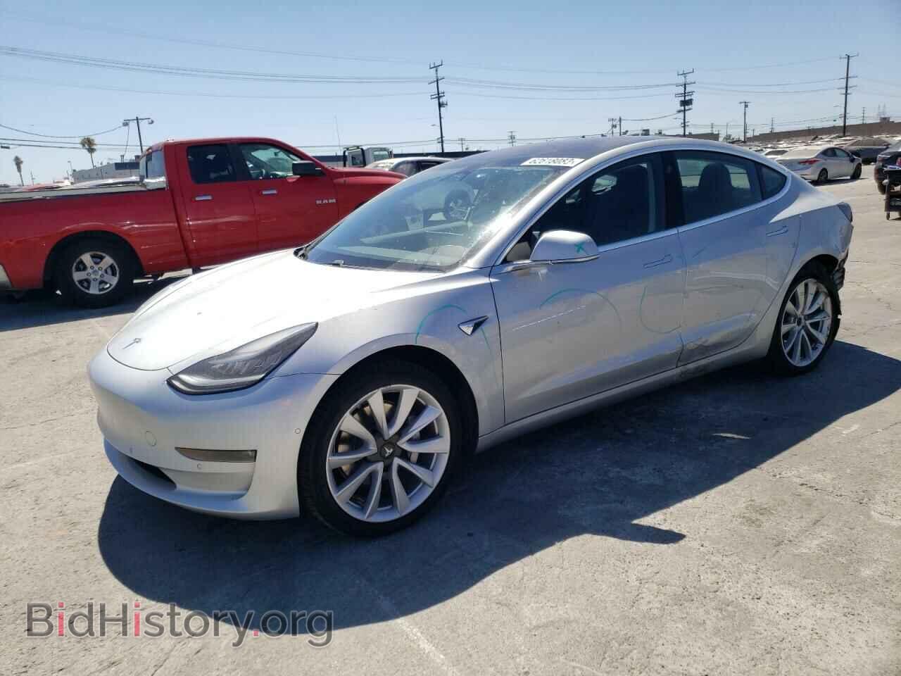 Фотография 5YJ3E1EA0JF033301 - TESLA MODEL 3 2018