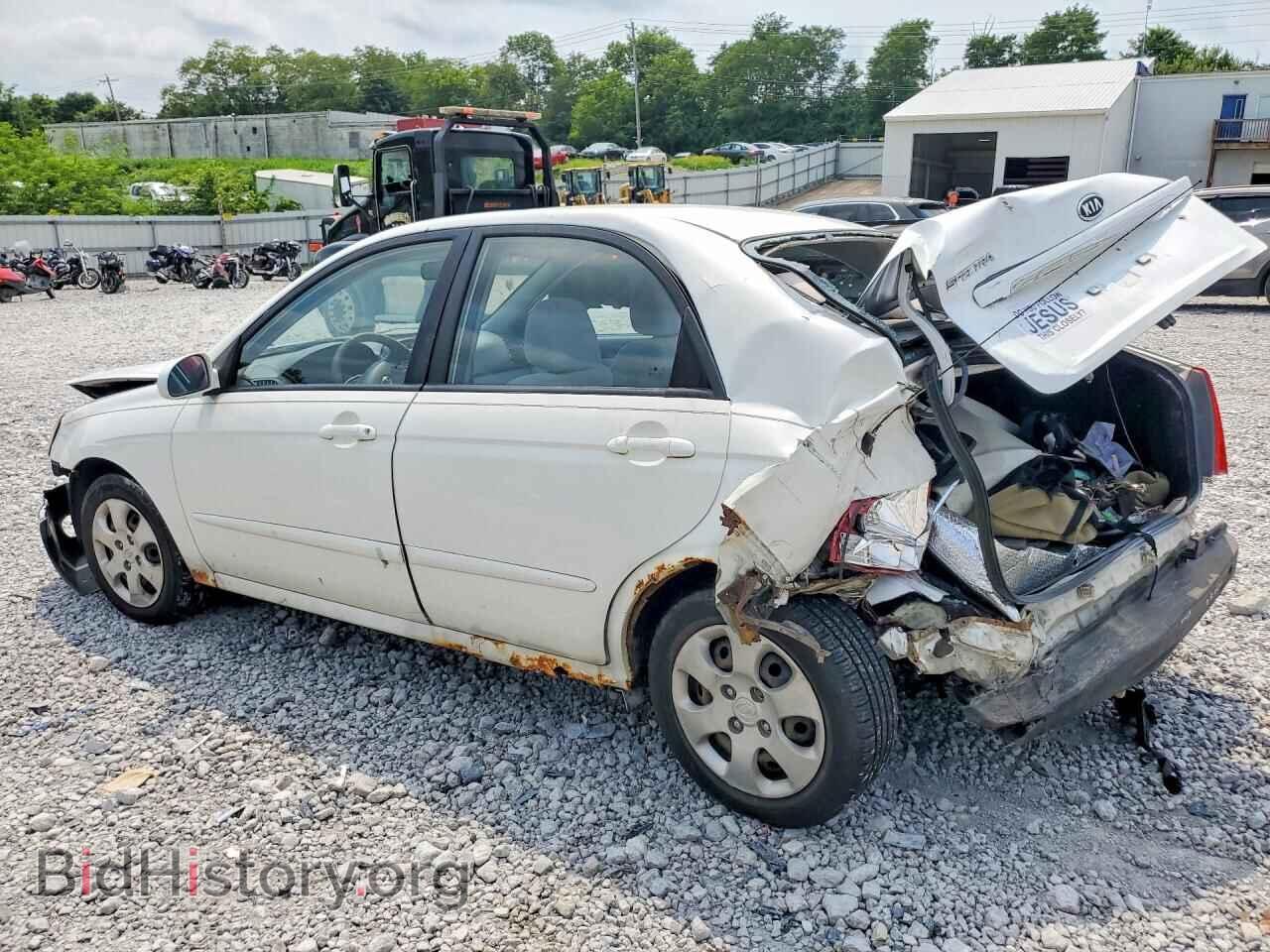2008 KIA SPECTRA - VIN: KNAFE122X85518368 - Фото 2