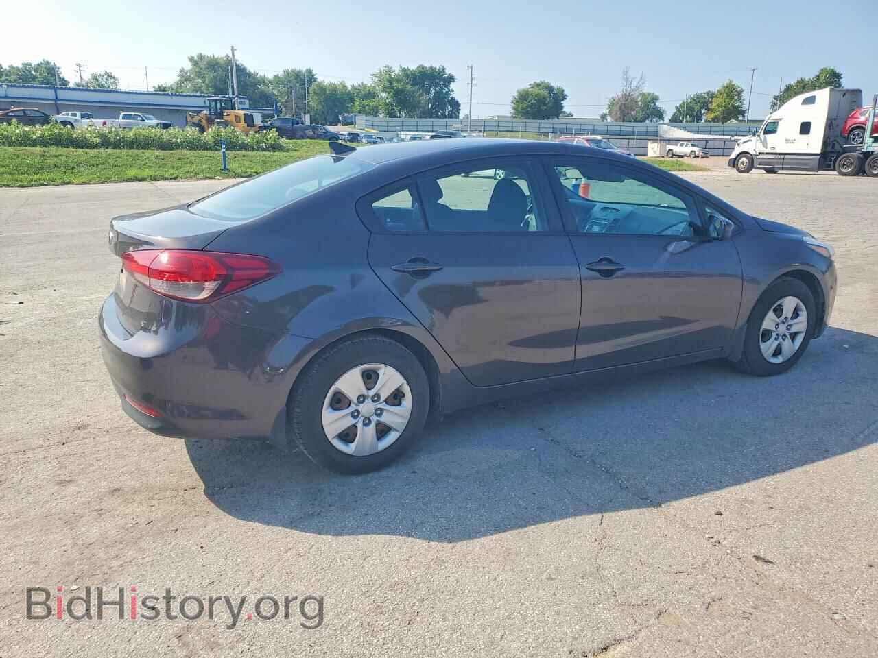 2017 KIA FORTE - VIN: 3KPFK4A74HE039149 - Photo 3