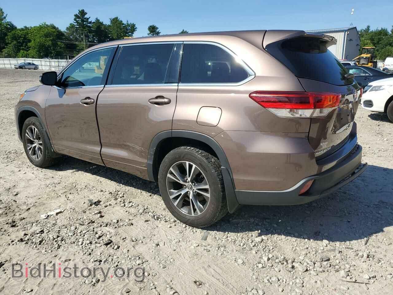 2018 TOYOTA HIGHLANDER - VIN: 5TDBZRFH9JS810516 - Фото 2