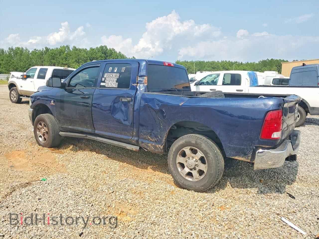 2018 RAM 2500 - VIN: 3C6UR5CL2JG358103 - Photo 2