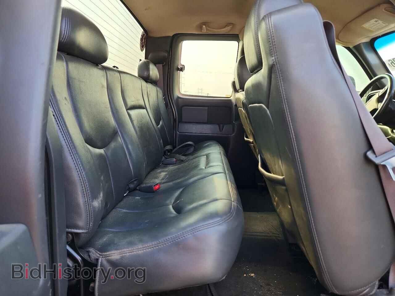 2005 GMC SIERRA - VIN: 1GTEK19B75E340332 - Photo 10