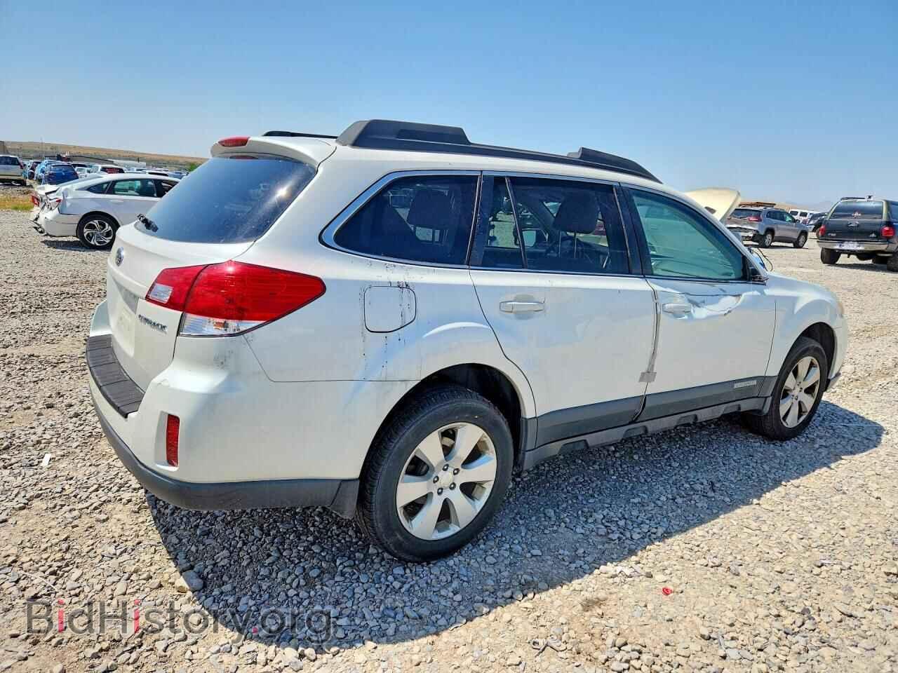 2011 SUBARU OUTBACK - VIN: 4S4BRCCC1B3370604 - Photo 3
