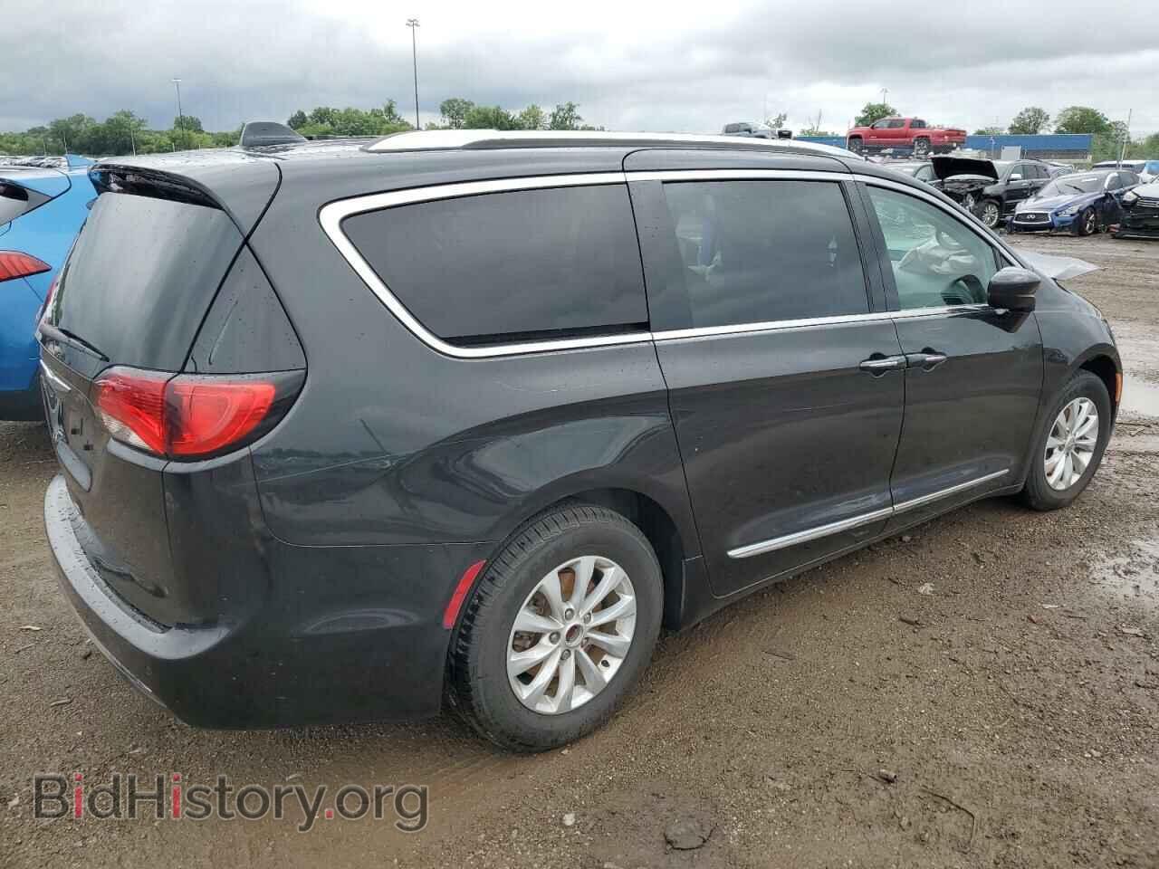 2018 CHRYSLER PACIFICA - VIN: 2C4RC1BG9JR228214 - Фото 3