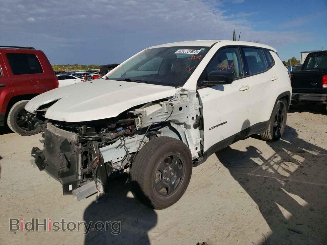 2019 JEEP COMPASS - VIN: 3C4NJCAB5KT616061 - Photo 2