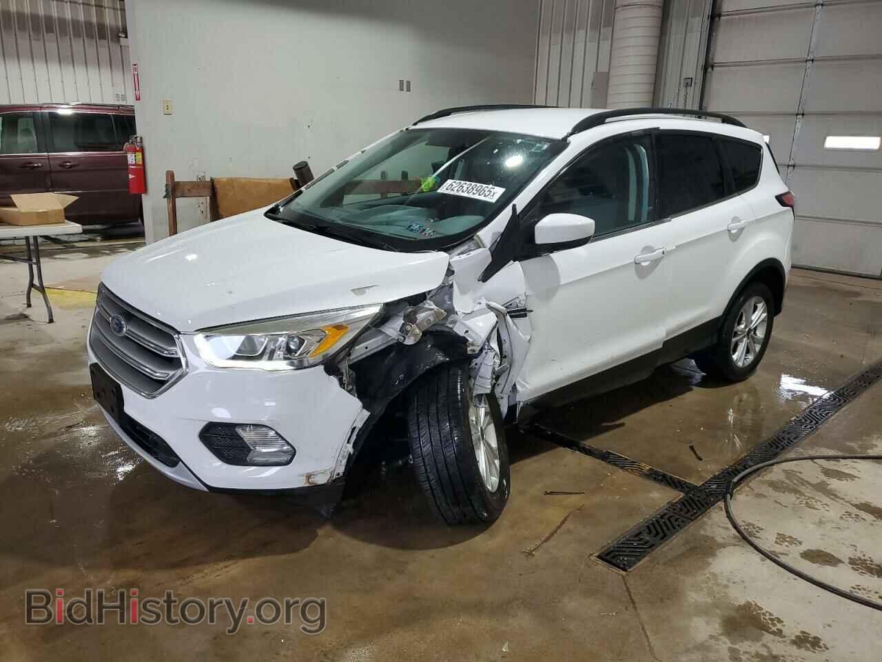 Фотография 1FMCU0GD4HUA35716 - FORD ESCAPE 2017