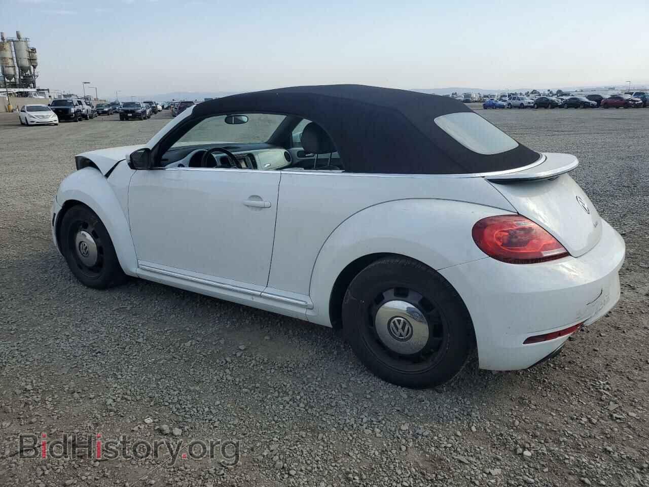 2018 VOLKSWAGEN BEETLE - VIN: 3VW5DAAT5JM516391 - Фото 2