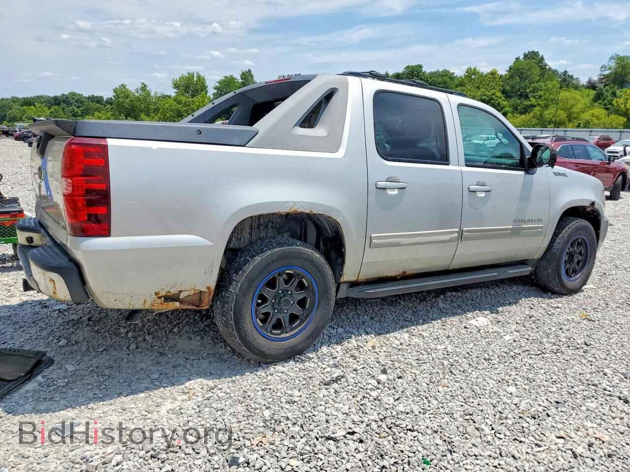 2011 CHEVROLET AVALANCHE - VIN: 3GNTKEE34BG138587 - Photo 3