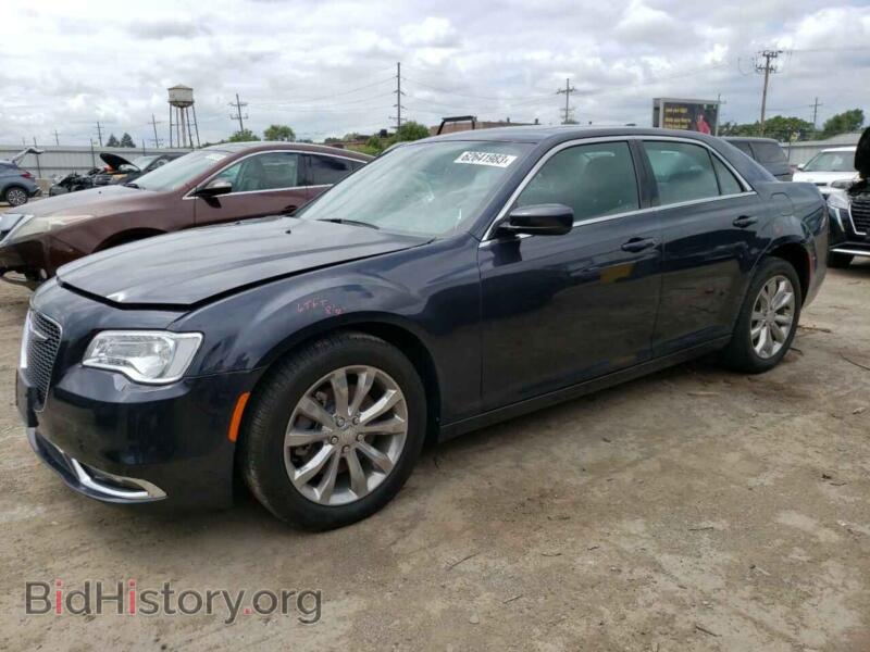 2017 Chrysler 300 Limited (VIN 2C3CCARG2HH541833) — photo 1 of 12, Copart, damage: side