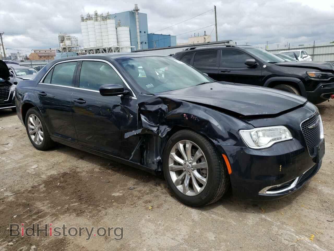 2017 CHRYSLER 300 - VIN: 2C3CCARG2HH541833 - Фото 4
