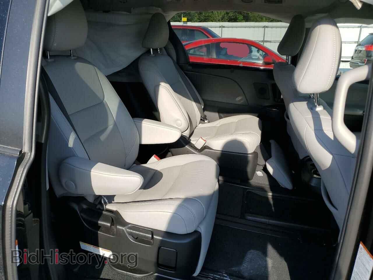 2018 TOYOTA All Models - VIN: 5TDYZ3DC9JS920481 - Photo 11