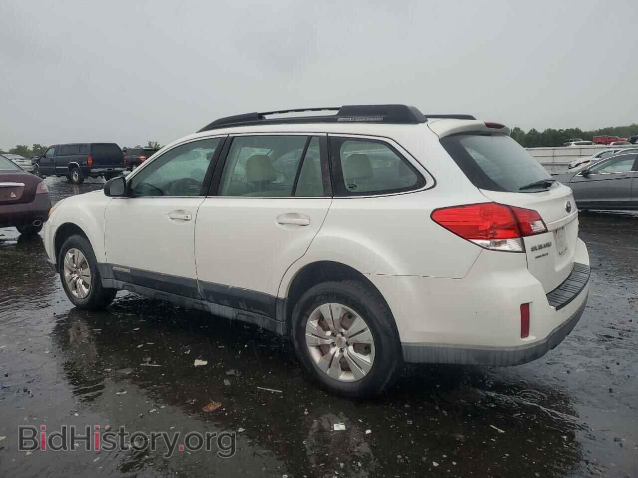 2011 SUBARU OUTBACK - VIN: 4S4BRBAC0B3412354 - Фото 2