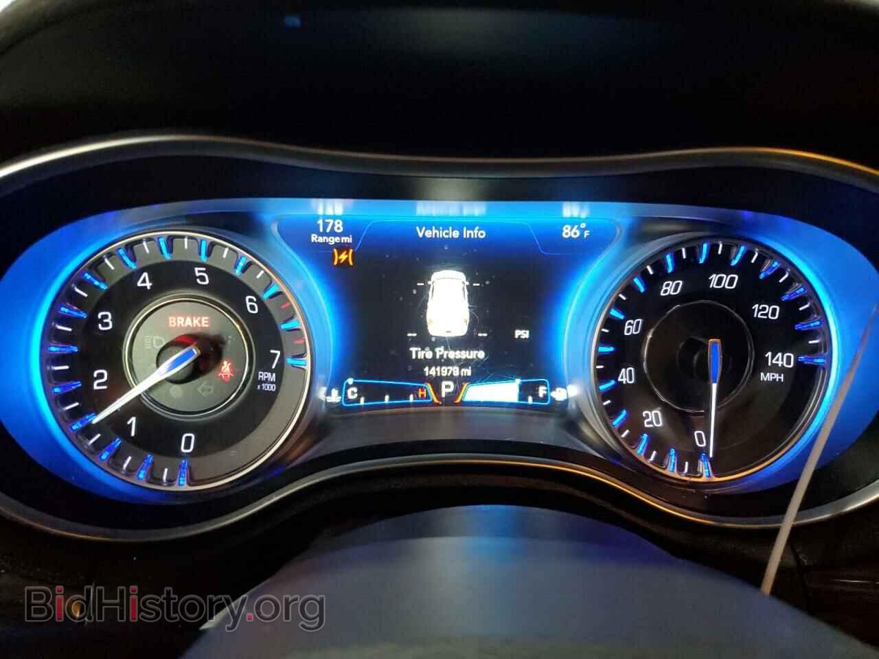2016 CHRYSLER 300 - VIN: 2C3CCARG5GH296444 - Photo 9