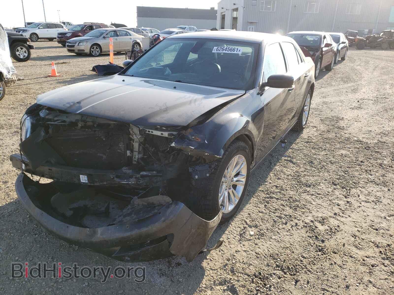 2017 CHRYSLER 300 - VIN: 2C3CCAAG0HH621594 - Фото 2