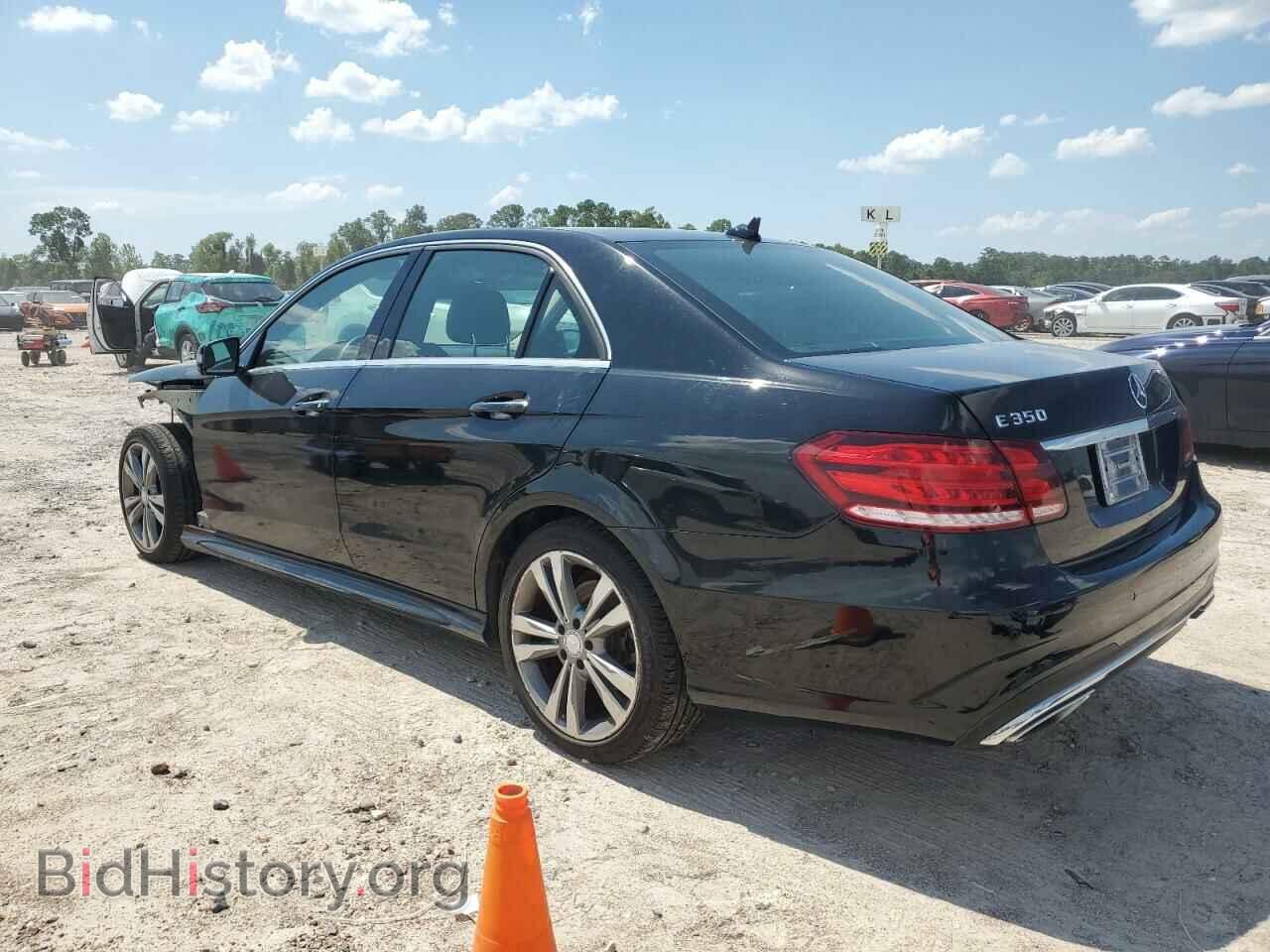 2014 MERCEDES-BENZ E-CLASS - VIN: WDDHF5KB7EA882093 - Фото 2