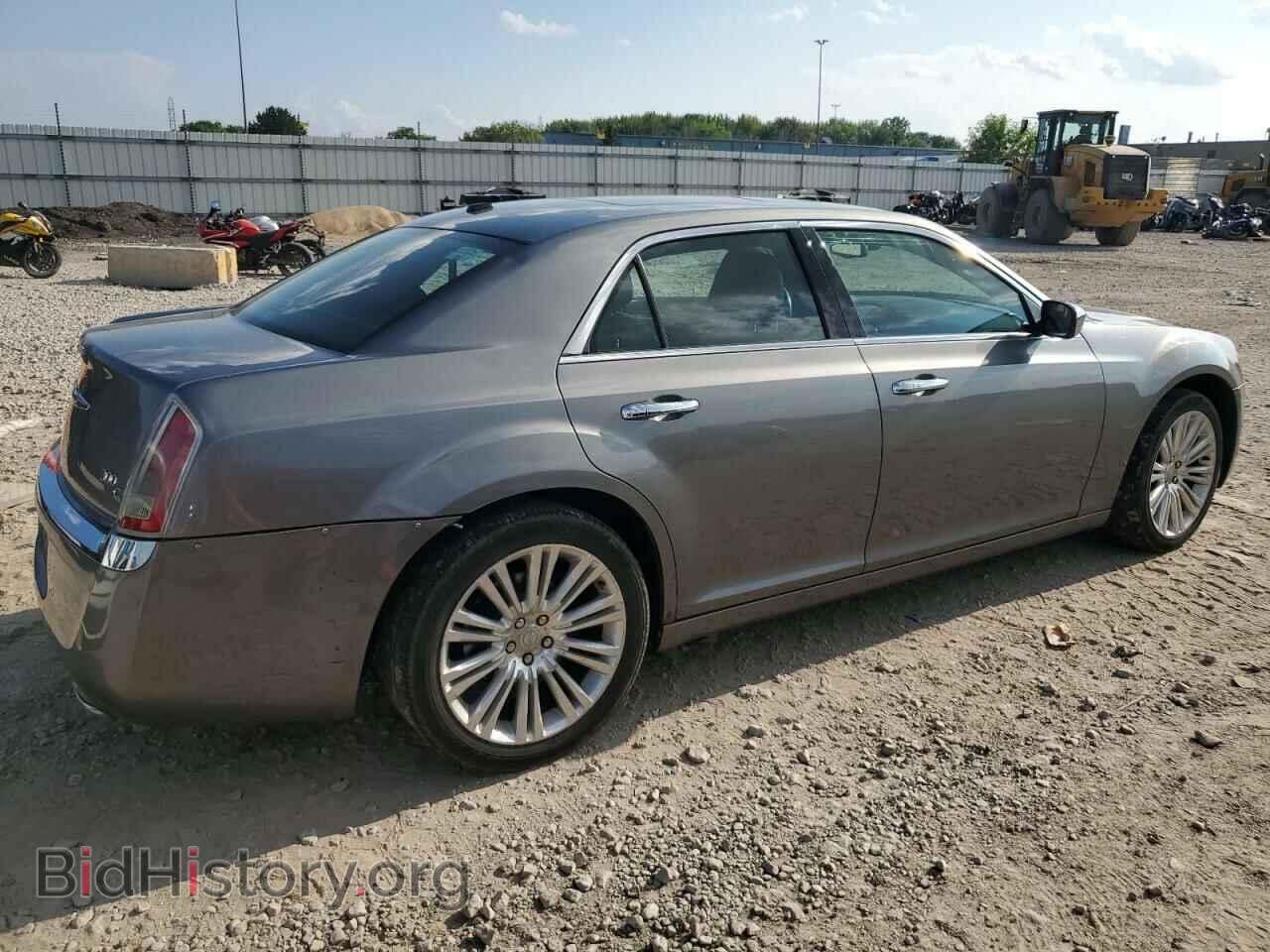 2011 CHRYSLER 300 - VIN: 2C3CA6CTXBH599382 - Фото 3