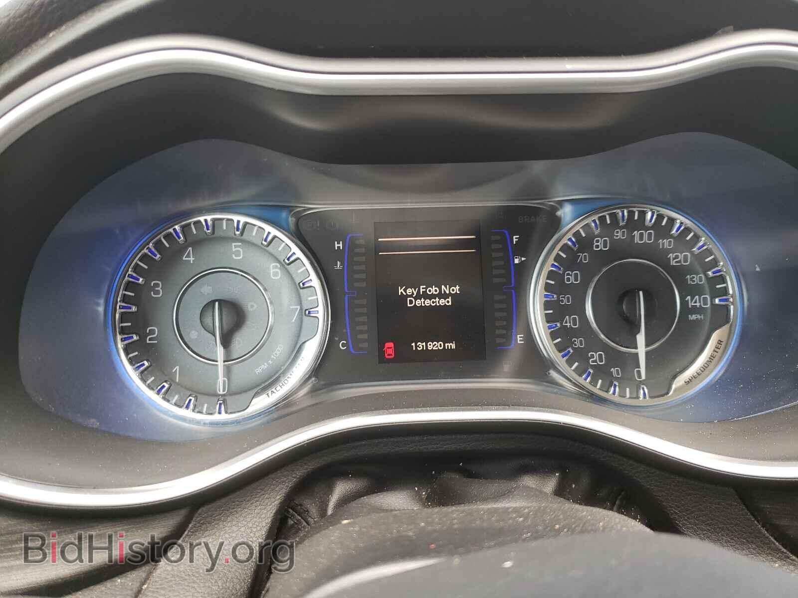 2015 CHRYSLER 200 - VIN: 1C3CCCAB1FN710465 - Фото 8
