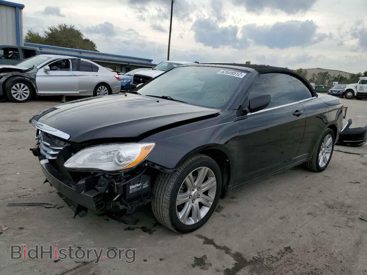 2013 CHRYSLER 200 - VIN: 1C3BCBEB6DN627479 - Фото 2