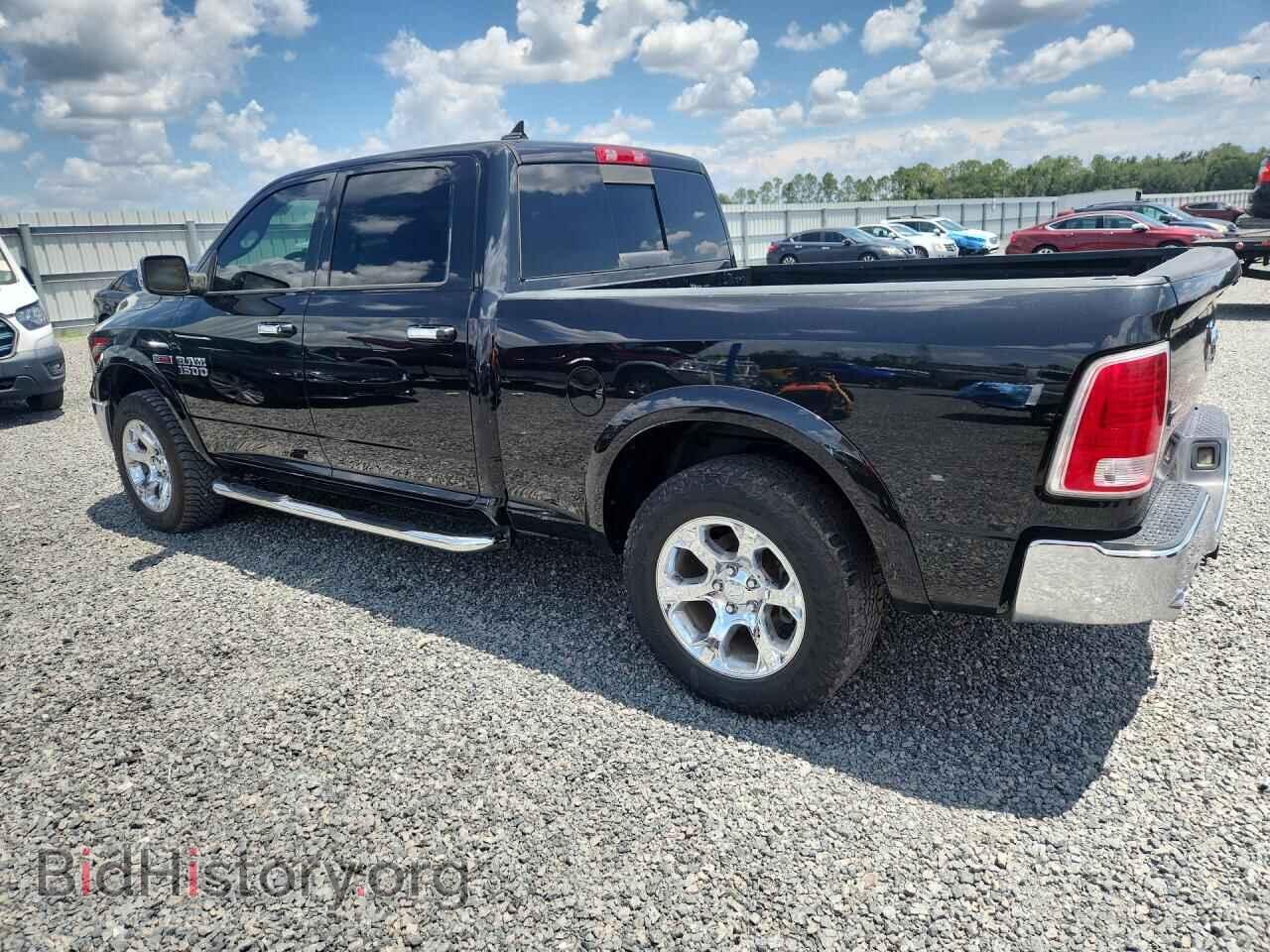2018 RAM 1500 - VIN: 1C6RR7VM1JS292255 - Photo 2